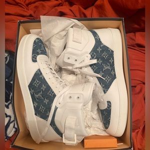 Louis Vuitton Sneakers Size 13